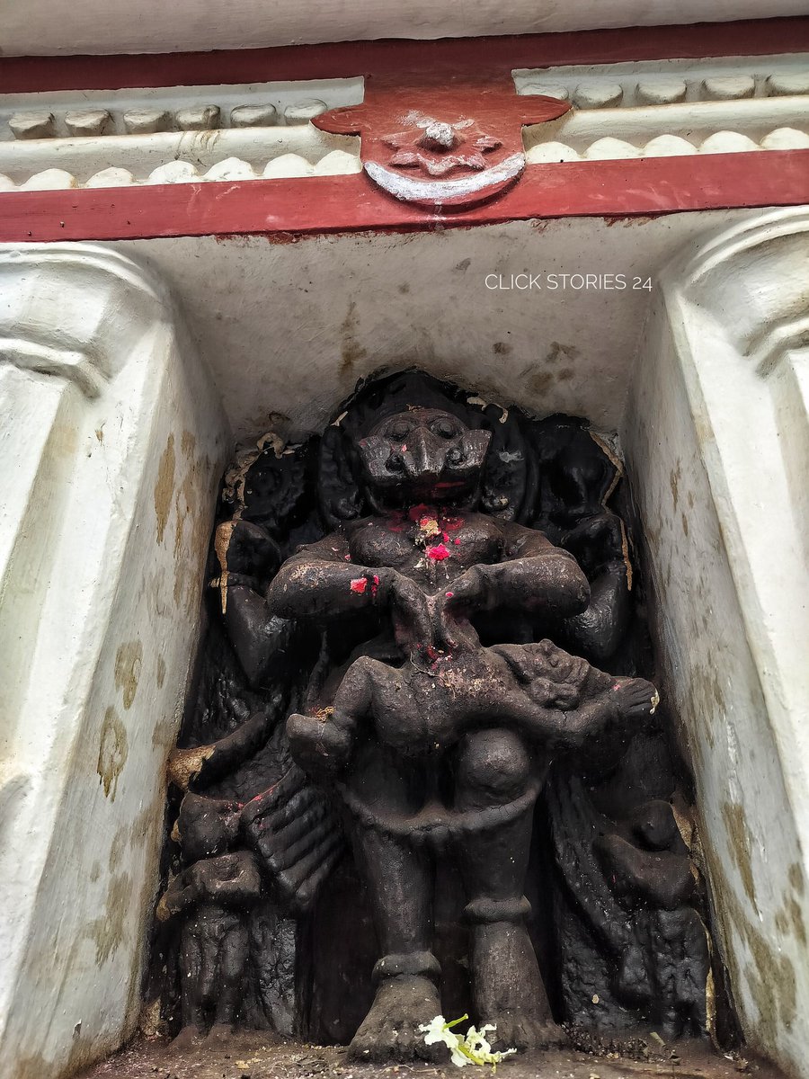 StoriesClick's tweet photo. आद्यमूर्ति भगबता नरसिंहाकृतिनृपः ☀️
BadaOdia Matha, Baseli Sahi, Puri
#click_stories #narasinga #nrusingha #Vishnu https://t.co/dFzvGj1nIn