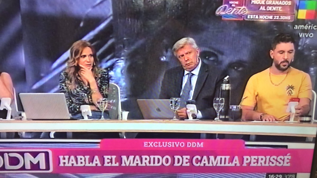 AleGalloOK's tweet photo. "SOY Camila Perissé"

Te fuiste ayer pero te quedaste en mi corazón no solo como la BELLISIMA mujer que vi, te quedaste como ese amor inconmensurable que tuvieron con tu compañero.
Me dejaste una tarea, ayudar al Chino para generar esa ley que frene ese daño que te demolió la vida pero que en el último aliento pediste combatir.
Hasta siempre luchadora bonita 🙏🏻

PD: No olvidar este desgarro de vida.