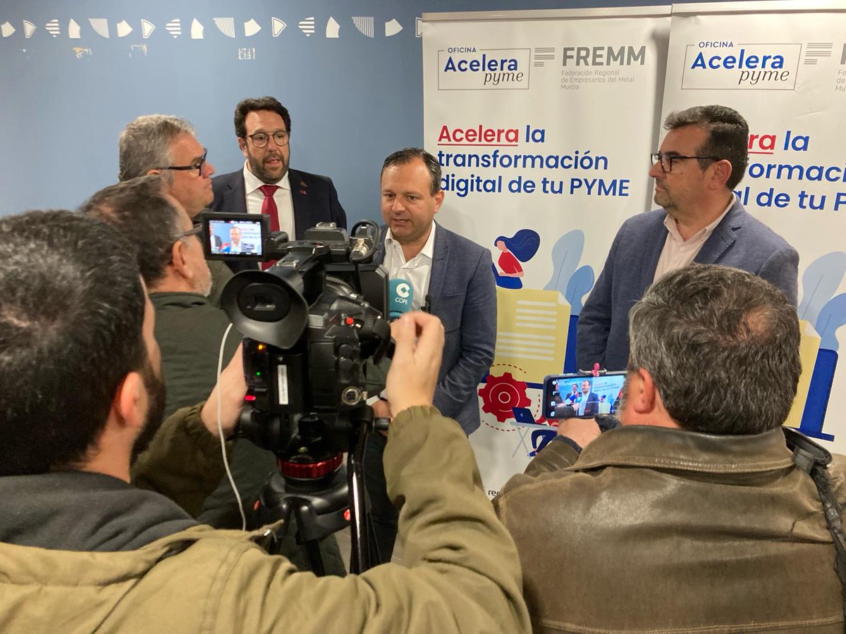 fremm_es's tweet photo. Las 4.000 empresas y cientos de autónomos de Cieza, Abarán, Blanca y Mula ya tienen a su mejor aliado para dar el salto a la #digitalización con #Acelerapyme Vega Alta, adscrita a @fremm_es  y abierta a todos.

➡️ https://t.co/yKX38Ct3jN

 #FEDER @redpuntoes @SEDIAgob @aytocieza https://t.co/2Fnnws4yvp