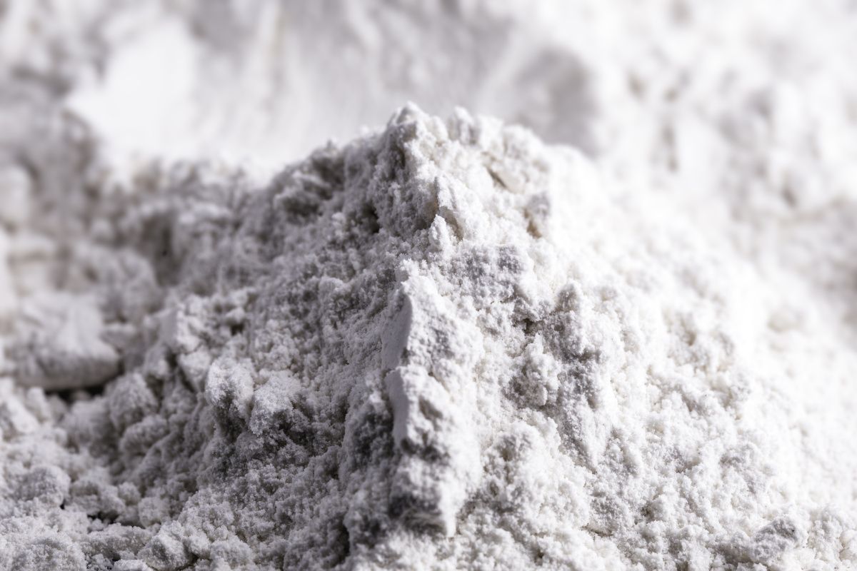Are you divesting from titanium dioxide?  <a href="/ADMupdates/">ADM</a> <a href="/BlueCal_Ing/">Blue California Ingredients</a> nutritionaloutlook.com/view/the-push-… #titaniumdioxide #foodcolors #cleanlabel #nutritionaloutlook