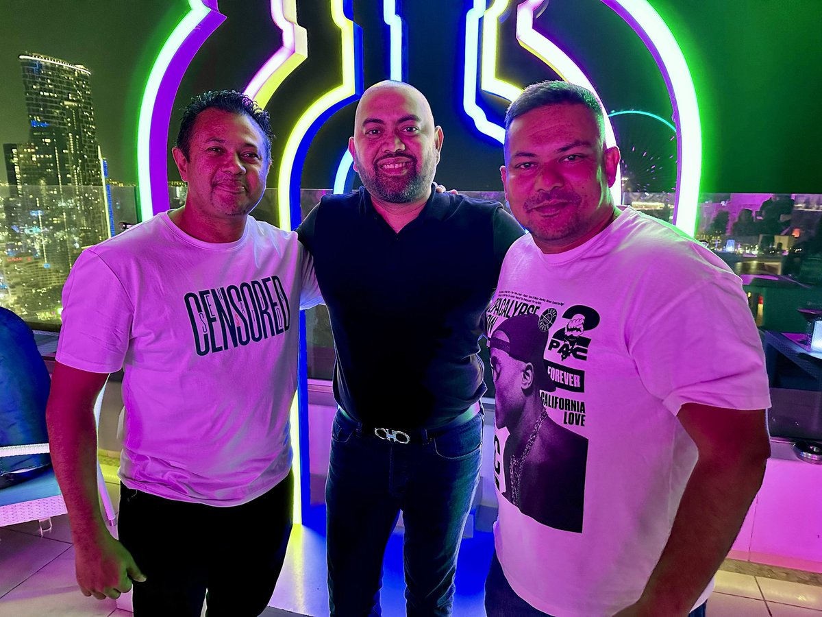 imranSa11984161's tweet photo. BUDDIES : Great to meet Ruki Dole (Rapper/DJ/Wedding Planner), and his wife in Dubai. Meet up after 25 Years and another buddy Asif (Rapper/Writer Guru/Ad Agency) as well. We go all the way ABC Radio Days! #Buddies #DJs #MeetUp #25YearsofFriendship #ExABCRadio #LankanDudes #Dubai https://t.co/BvWVT2kxwQ