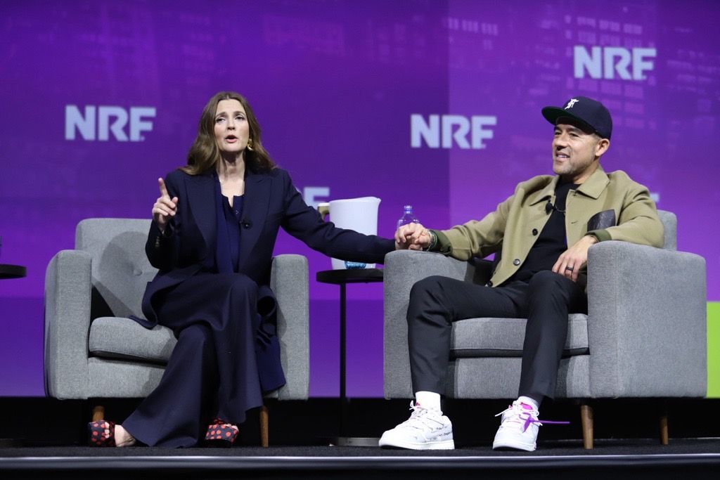 #DrewBarrymore joined MADE BY GATHER CEO Shae Hong on stage to close out #NRF2024 discussing their partnership in Beautiful by Drew. The two gave insight into their journey from transforming Drew’s vision for unique kitchenware and partnering with Walmart. bit.ly/42YUjax