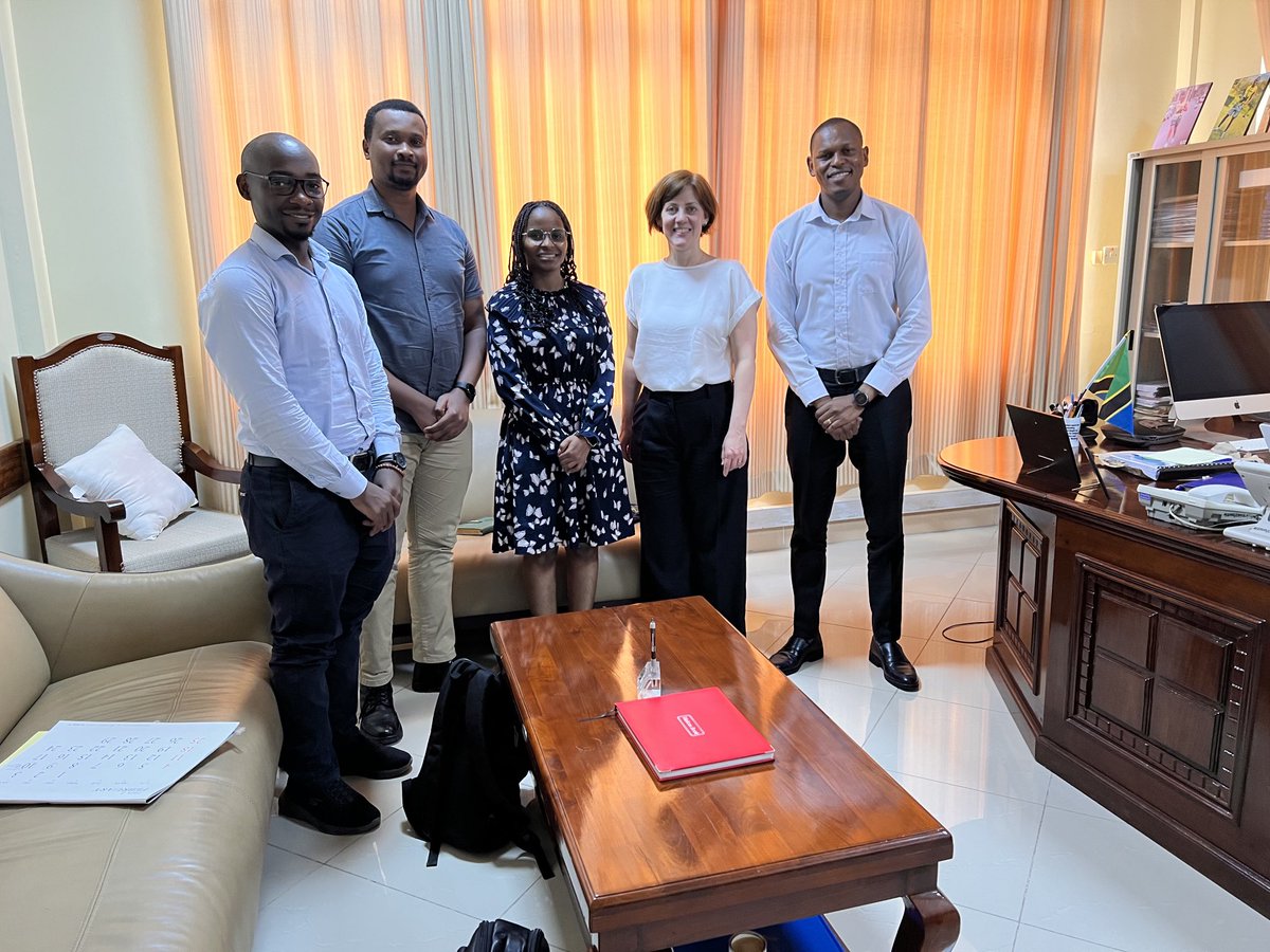 sunguya (@sunguyab) on Twitter photo More possibilities with <a href="/ITMantwerp/">Institute of Tropical Medicine Antwerp</a> and <a href="/muhimbiliuniver/">Muhimbili University</a> set to strengthen collaboration in research training, exchange <a href="/lenkabenova/">Lenka Beňová</a> More possibilities with <a href="/ITMantwerp/">Institute of Tropical Medicine Antwerp</a> and <a href="/muhimbiliuniver/">Muhimbili University</a> set to strengthen collaboration in research training, exchange <a href="/lenkabenova/">Lenka Beňová</a>
