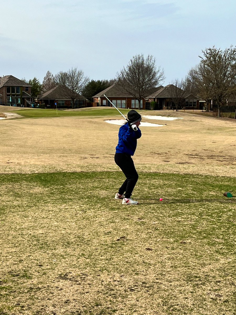 CHSBravesGolf's tweet photo. Brutal elements today but we still improved. Some new faces out there to boot. Proud of this group! https://t.co/LGdFdV3SnH