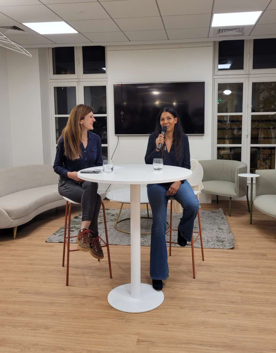 Cathay is thrilled to welcome Tatiana Brillant, a former RAID negotiator for a private discussion, organised by LEVEL 20 FRANCE, chaired by our Partner Caroline Folleas 🚀

#WomenNetworking #WomenInPrivateEquity