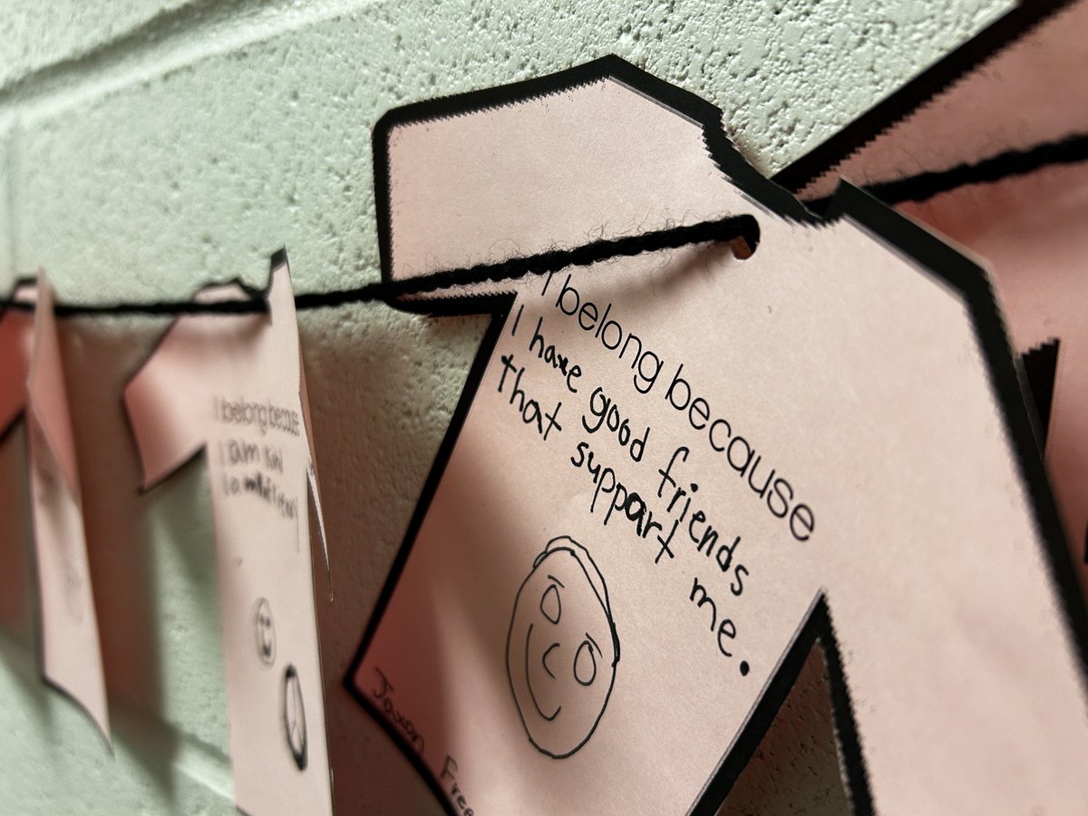 BME spreading kindness in their school with a beautiful pink bitterroot display honouring the Four Food Chiefs and thoughtful artwork adorning the halls! #PinkShirtDay2024 #TogetherWeInspireWonder