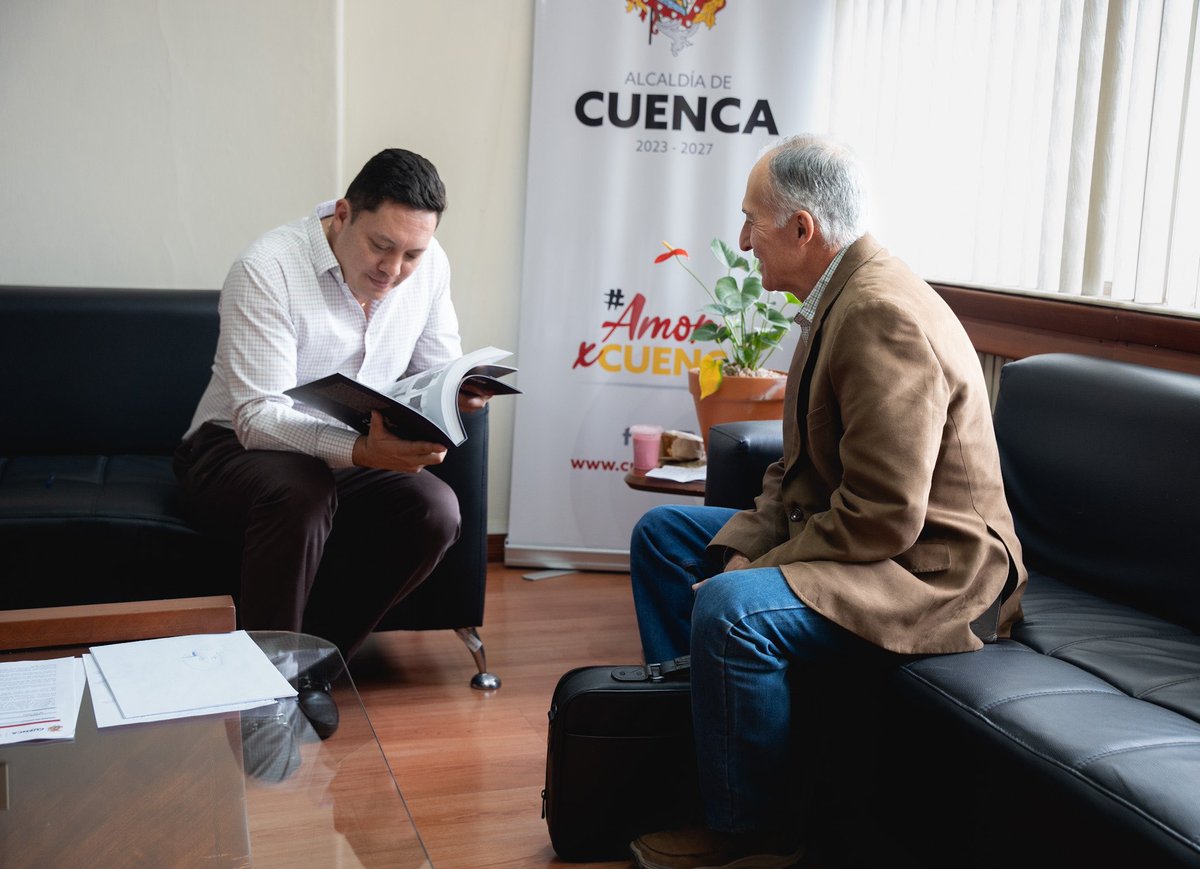czamoramatute's tweet photo. ¡Estamos aquí para transformar juntos #Cuenca! 🚀

En nuestro compromiso mediante la ✅ #propuesta 70 de "El Alcalde te escucha", #resolvemos los problemas ciudadanos y atendemos tus requerimientos #directamente.

¡Cumplimos con nuestra promesa de acción trabajando con #AmorPorCuenca ❤️💛.