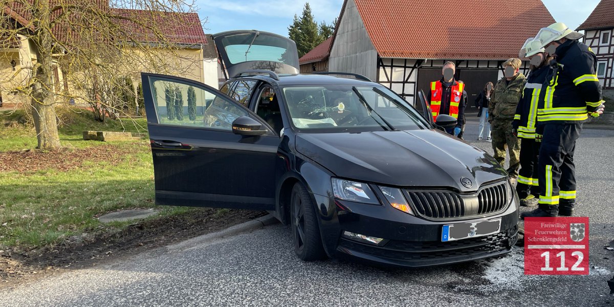 ffschfeld's tweet photo. 📟 28.02.2024 15:45 Uhr - Verkehrsunfall (HKLEMM1Y). Auf der L3172 kurz vor Unterweisenborn kam es zu einem Unfall mit zwei beteiligten PKW. Im Einsatz waren die Feuerwehren Unterweisenborn, Schenklengsfeld und Landeck. https://t.co/8ng8zIFBVn