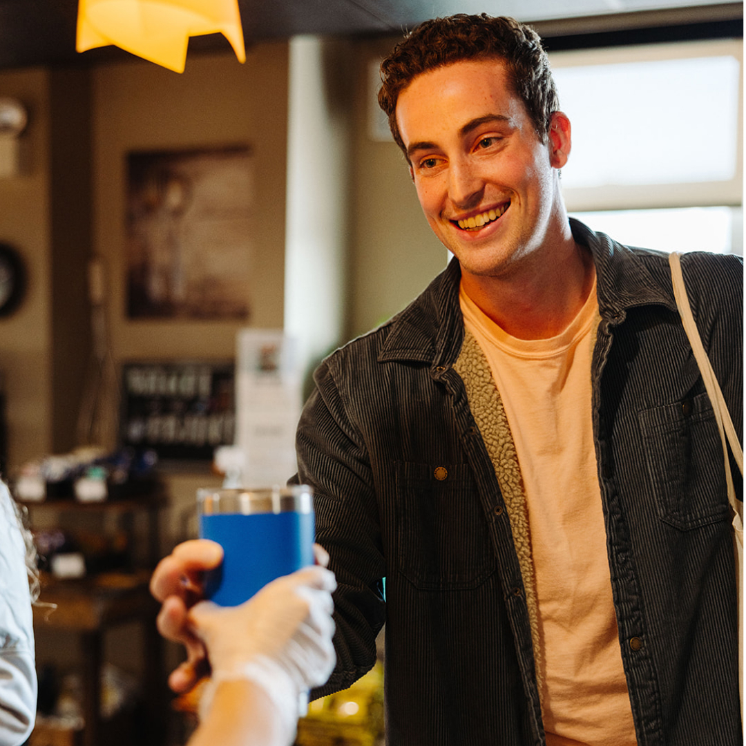 gordoncollege's tweet image. Woohoo—spring break is here! 🎉 Wishing our awesome students success on quad finals and safe travels. See you soon. 📚🚗👀 #gordoncollege #gordonthrives #learntothrive