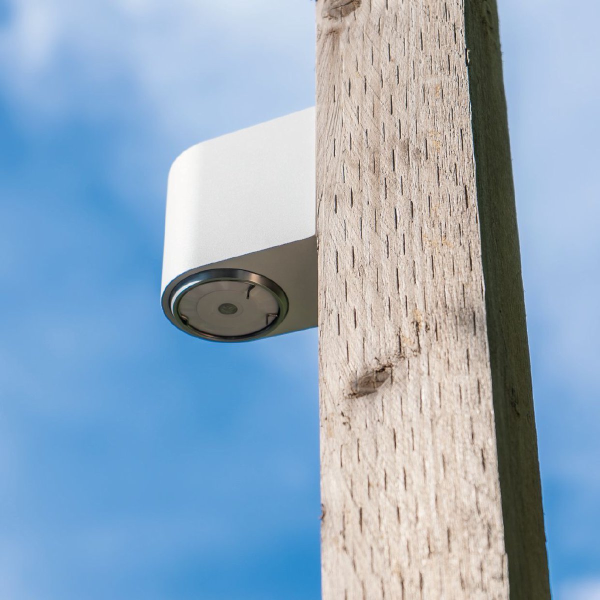 The robust aluminium Sensor Wall Mount Accessory is the perfect solution for outdoor motion sensors. #KNX #control4 #lutron #loxone #crestron #avtweeps #tech #ukmfg #smarterhomes #smarthometechnology #smarthome #lighting #integratedtechnology #smarttech #homeautomation #rti