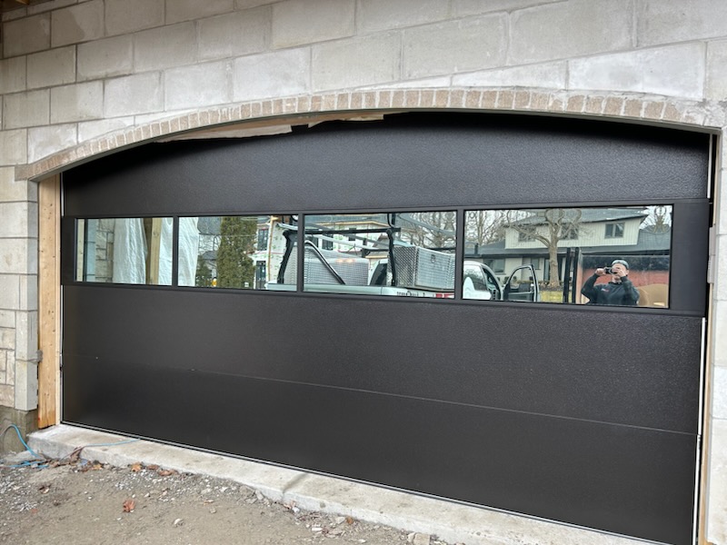 auroraohd's tweet photo. New install @clopaydoor Modern Collection with Mirror Fullview Section #clopaydoors #clopaygaragedoors #garagedoor #garagedoors #auroragaragedoors #garagedooraurora #auroraoverheadoor https://t.co/cXeoRaPZej