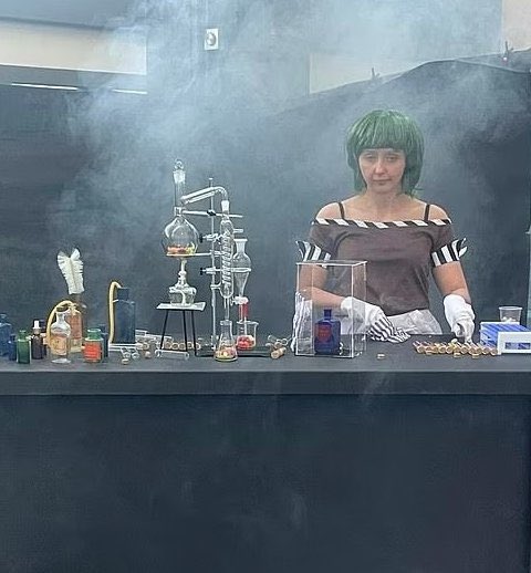 <a href="/PopCrave/">Pop Crave</a> “Welcome to Lush!”