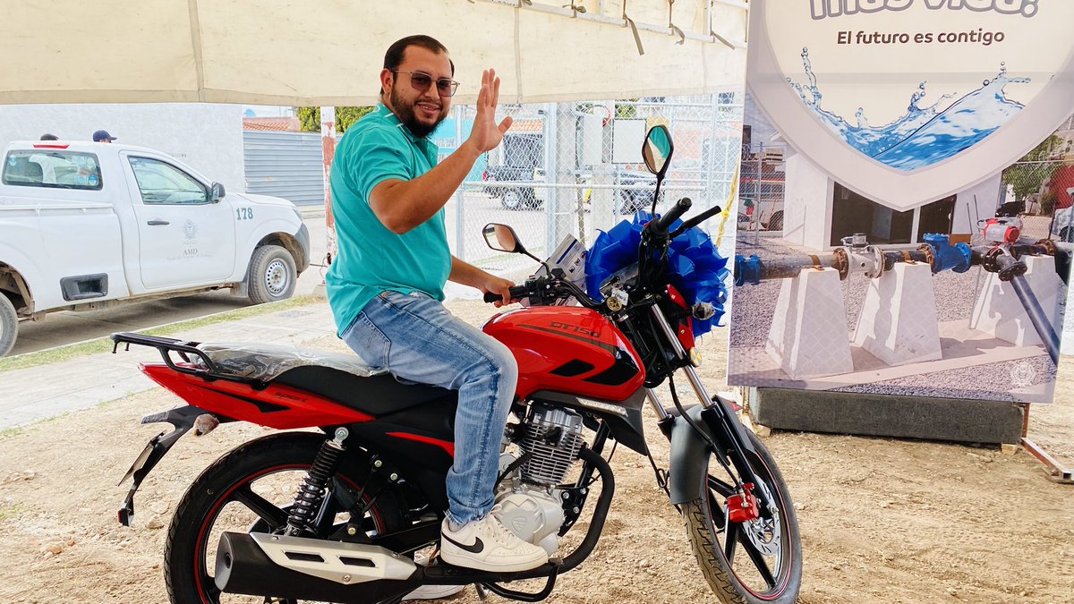 Malena_Pan's tweet image. Para garantizar el acceso al agua potable, el Gobierno Municipal entregó el Pozo de Agua Labor de Guadalupe No. 100. Además, se hizo entrega de los premios de un automóvil y una motocicleta a los usuarios ganadores por su pago puntual.🚰💧#CuidemosElAgua #Al100ConDurango🐺