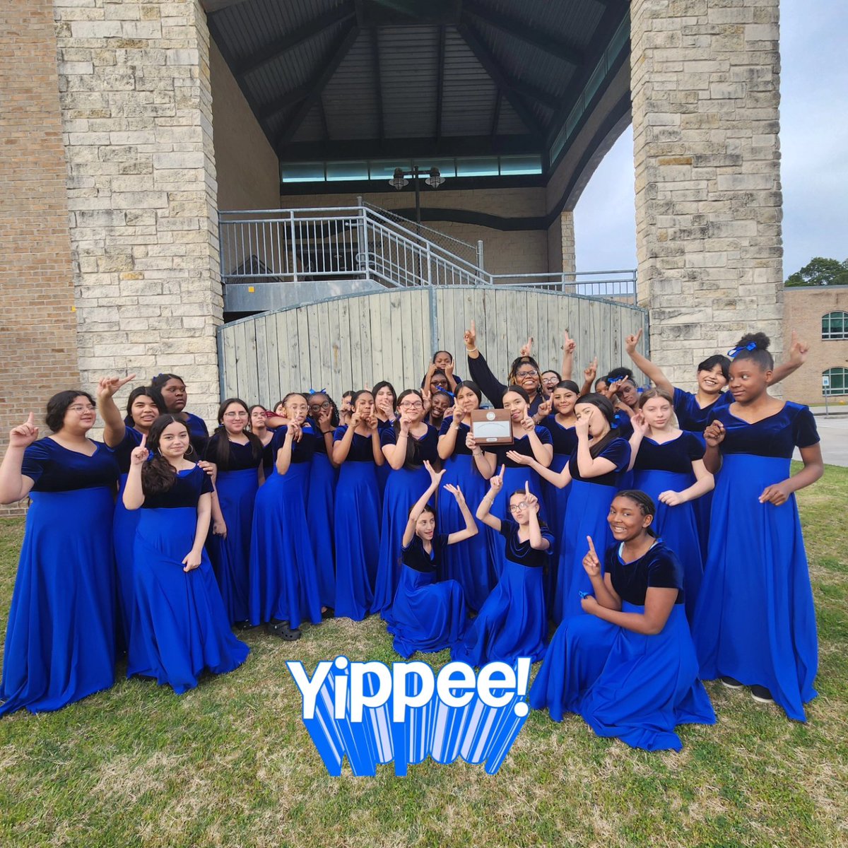 PlummerMSChoir's tweet photo. Congrats to our Non-Varsity Treble Choir for an Excellent (2) performance on stage &amp; all 1s in sight-reading  at UIL Concert &amp; Sight-Reading Contest today 🎶🎶 #plummerchoir @PlummerMS_AISD @principaldmac @pruittkim @BachPm @aldinefinearts @AldineISD https://t.co/hIuGPQwsIv