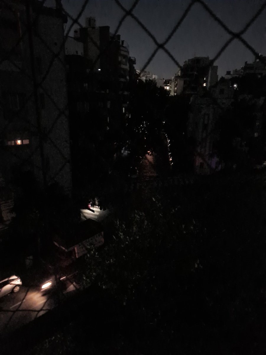 AHORA: ¡apagón en Caballito!
¿Hasta cuándo, <a href="/OficialEdesur/">Edesur Argentina</a>?
#Sinluz