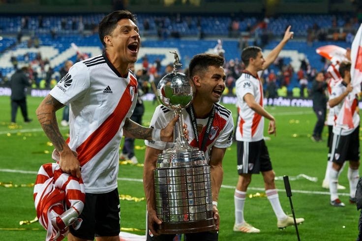 Labobadeandres_'s tweet photo. Dos locos de verdad, dos locos por River Plate. https://t.co/N2yFR7OM2X