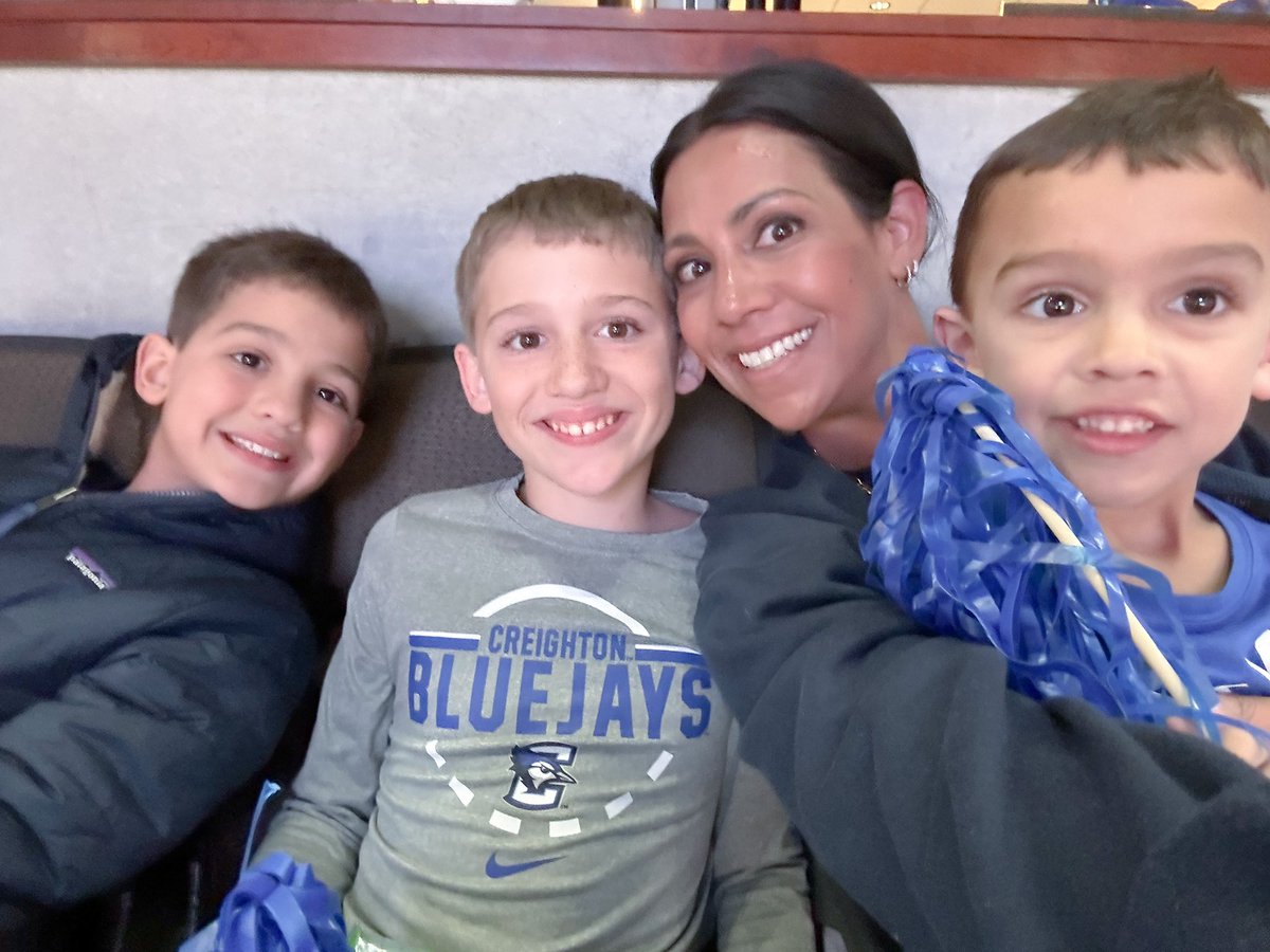 StephPoots's tweet photo. Go Creighton! #GoJays https://t.co/cob085nJfl