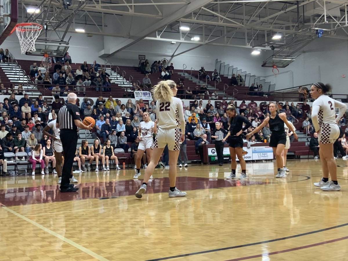 jack tate (@coachtatefhs20) on Twitter photo Final Score!
FARRAGUT 56 BEARDEN 49
Lady Admirals are Region 2-4A CHAMPIONS!
Farragut (21-12) hosts Dobyns-Bennett Saturday at 7:00 in the Class 4A Sectionals!
<a href="/5StarPreps/">5Star Preps</a> <a href="/prepxtra/">PrepXtra</a> <a href="/TJ3rd_/">Toyloy Brown III</a> <a href="/CoachTcom/">CoachT.com</a> <a href="/jasonmayfield/">Jason Mayfield</a> <a href="/FHSbball/">Farragut Basketball</a> Final Score!
FARRAGUT 56 BEARDEN 49
Lady Admirals are Region 2-4A CHAMPIONS!
Farragut (21-12) hosts Dobyns-Bennett Saturday at 7:00 in the Class 4A Sectionals!
<a href="/5StarPreps/">5Star Preps</a> <a href="/prepxtra/">PrepXtra</a> <a href="/TJ3rd_/">Toyloy Brown III</a> <a href="/CoachTcom/">CoachT.com</a> <a href="/jasonmayfield/">Jason Mayfield</a> <a href="/FHSbball/">Farragut Basketball</a>