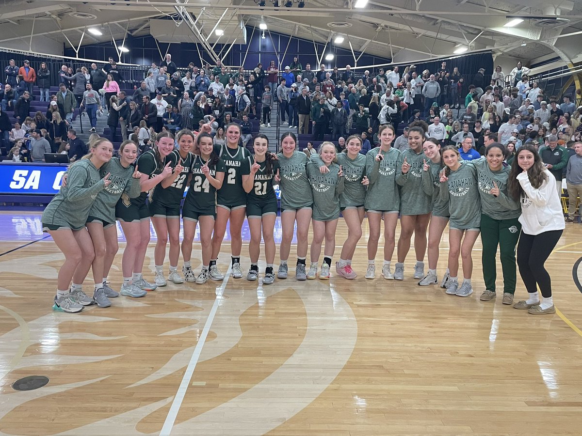 jmverlin's tweet photo. FINAL: @BSHS_GirlsBball 53, @VMAHSMalvern 43

Shanahan wins its first district championship in program history. https://t.co/ZA46bbRAmu