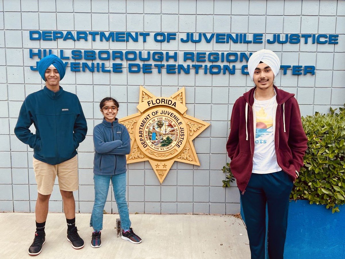 KhalsaAidUSA's tweet image. Committed to making February brighter for children in foster care! Khalsa Aid Tampa donated 60 hygiene essentials bags to ensure children feel cared for and inspire positive change.

#hygieneessentials #positivechange #tampa #volunteers #khalsaaidusa #khalsaaid