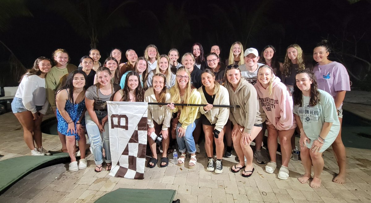 BonniesSoftball's tweet photo. The Bona softball parents hosted a fantastic party for the team tonight in Florida.  Thank you for being such a loving and supportive group to your daughters and to the program.  It is fun when everyone is together. https://t.co/XO1Nis5SOb