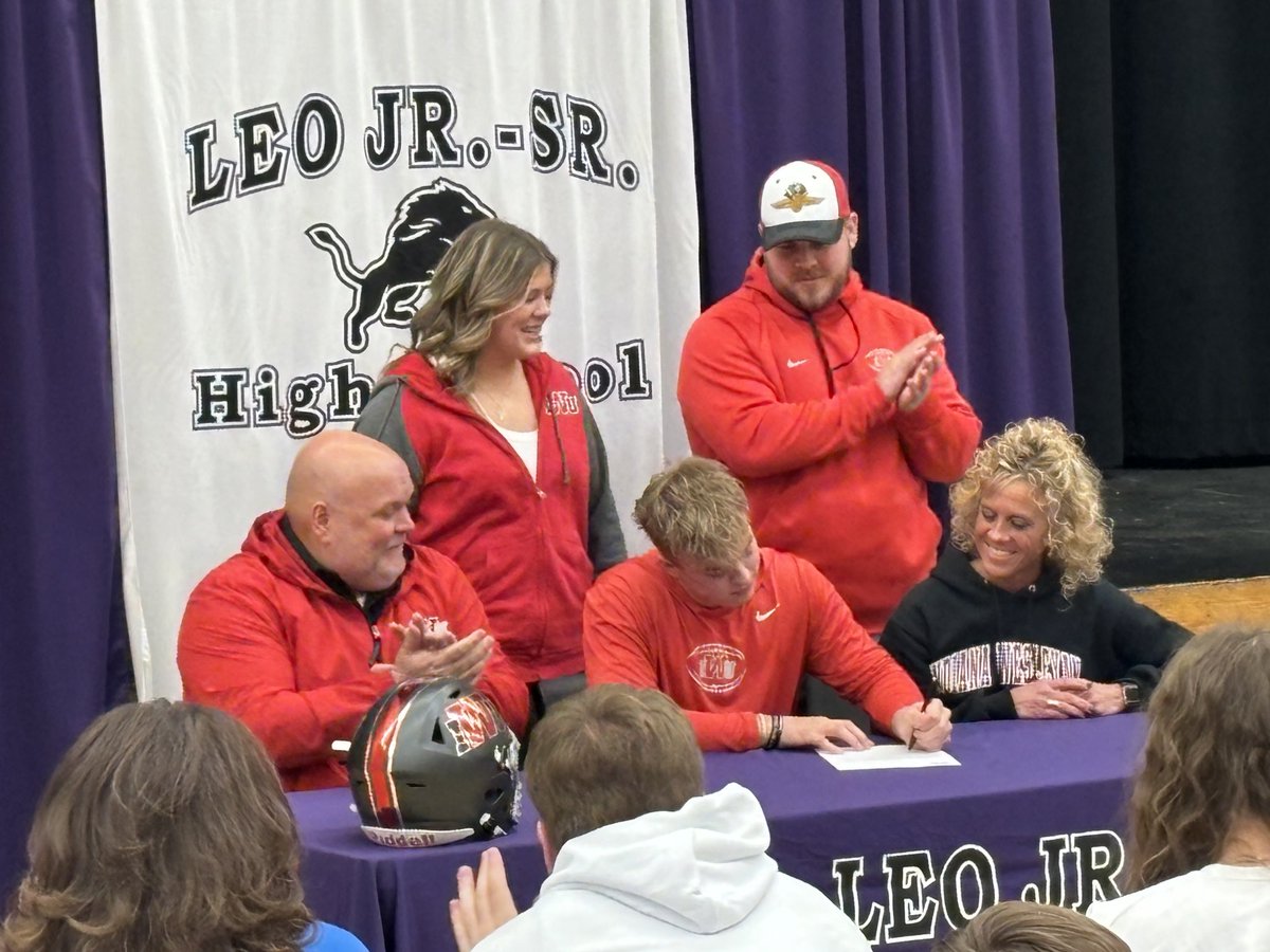 Leo Lions Football tweet media