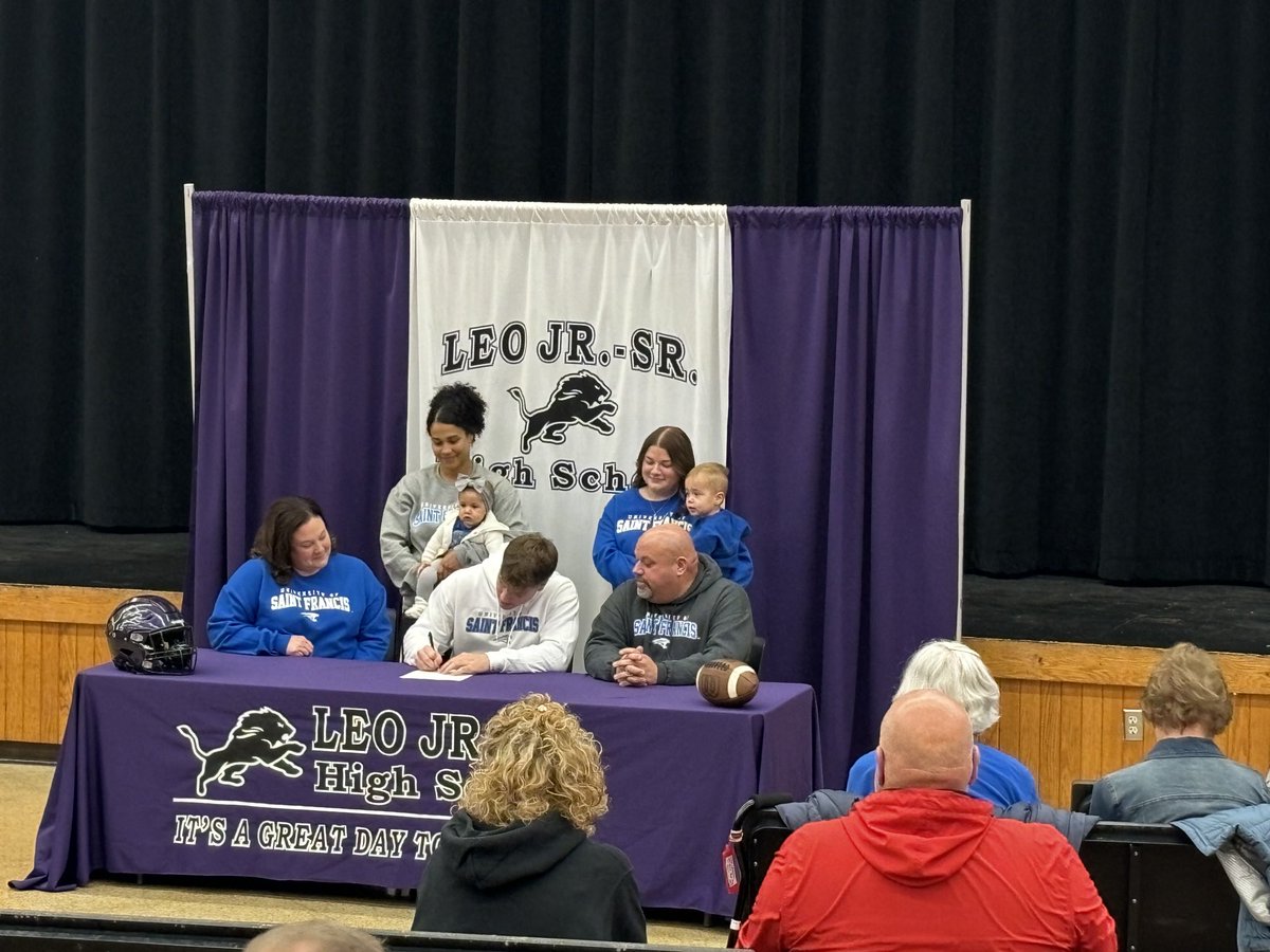 Leo Lions Football tweet media