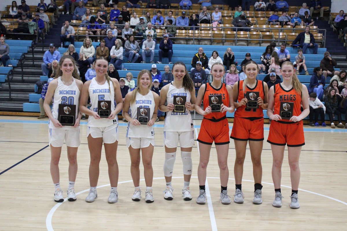 7 local athletes were named to the Region 2-2A All Tournament Team! 

Karina Bystry took home Tournament MVP honors. 

Molly Masingale, Reagan Baker, and Maddox Mayfield earned honors from Central and Alexis Kranz, Lila Brown and Julia Howard garnered recognition from Meigs.