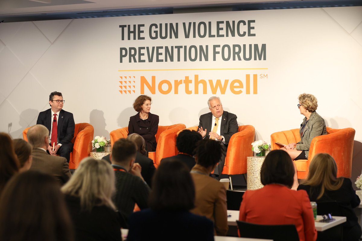 A huge thank you to all involved for making the @NorthwellHealth Gun Violence Prevention Forum a huge success - and to our fearless leader @MichaelJDowling - From President @BillClinton to @whitehouse leaders to survivors, researchers, and health and community leaders who … 1/2