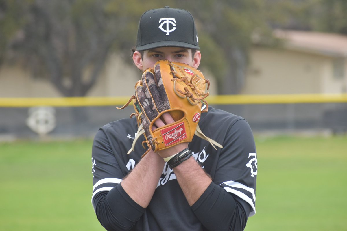 Great team win over Marshall!
WP: Jake Neely <a href="/jakewneely/">Jake Neely</a>
5IP, 9K's
Luke Garrett <a href="/lgarrett0607/">Luke Garrett</a> 3-4
Mat Cortez <a href="/MatthewCortez09/">Matthew Cortez</a> 2-3, 3R, RBI
Jake Ramz. 1-1, R, RBI
Dillon Turner 2-3, 2R, 4 RBI
Josh Escobedo <a href="/JoshEscobedoo/">Josh†</a> 2-2, 2R
#wintheday <a href="/NISDClark/">Tom C. Clark HS</a> <a href="/SAAREABALL/">San Antonio Area Baseball</a>