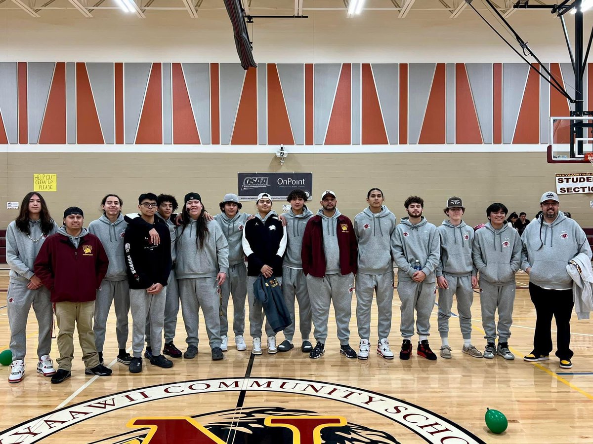 Good luck fellas! We’ll be cheering you on from home tonight! Oregon 1-A State Quarterfinals. 💛❤️🦅💛❤️ Awna Xwaamáma! #nativepreps #ontostate #nixyaawii