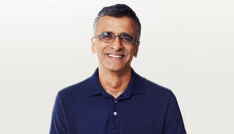 StockMKTNewz's tweet photo. SNOWFLAKE $SNOW JUST ANNOUNCED ITS CEO IS LEAVING

Snowflake just announced Frank Slootman has retired as CEO of Snowflake to be replaced by Sridhar Ramaswamy

Frank Slootman will continue to serve as Chairman of the Board https://t.co/TCrVWTYVq9