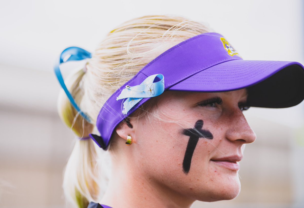 ecu__softball tweet picture