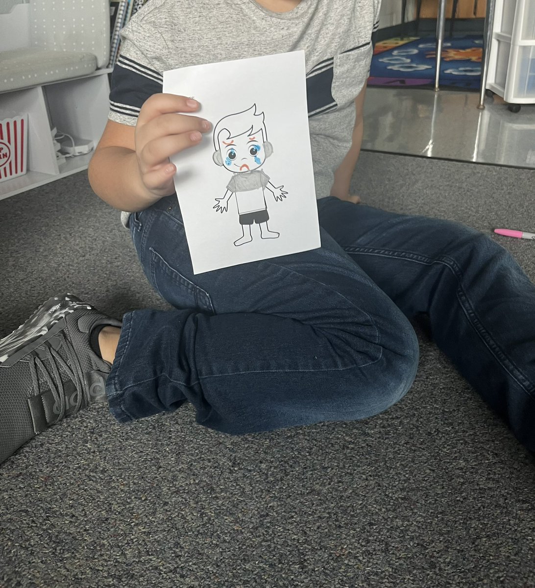Kendra Ciezki (@missciezkilmsw) on Twitter photo Listening to different songs and taking time to recognize how they make each of us feel, then painting where we feel each emotion show up in our own bodies! 🎨🐾💙💛 <a href="/GlendaleSH/">Glendale Elementary School</a> Listening to different songs and taking time to recognize how they make each of us feel, then painting where we feel each emotion show up in our own bodies! 🎨🐾💙💛 <a href="/GlendaleSH/">Glendale Elementary School</a>