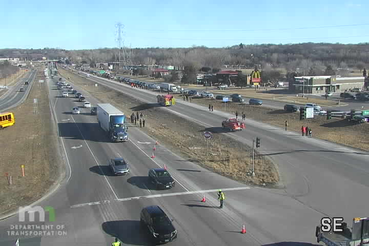 WCCOAMTraffic's tweet photo. Procession along Hwy 13 Eastbound from 169 to Cty Rd 11 https://t.co/PN47cmgwQc