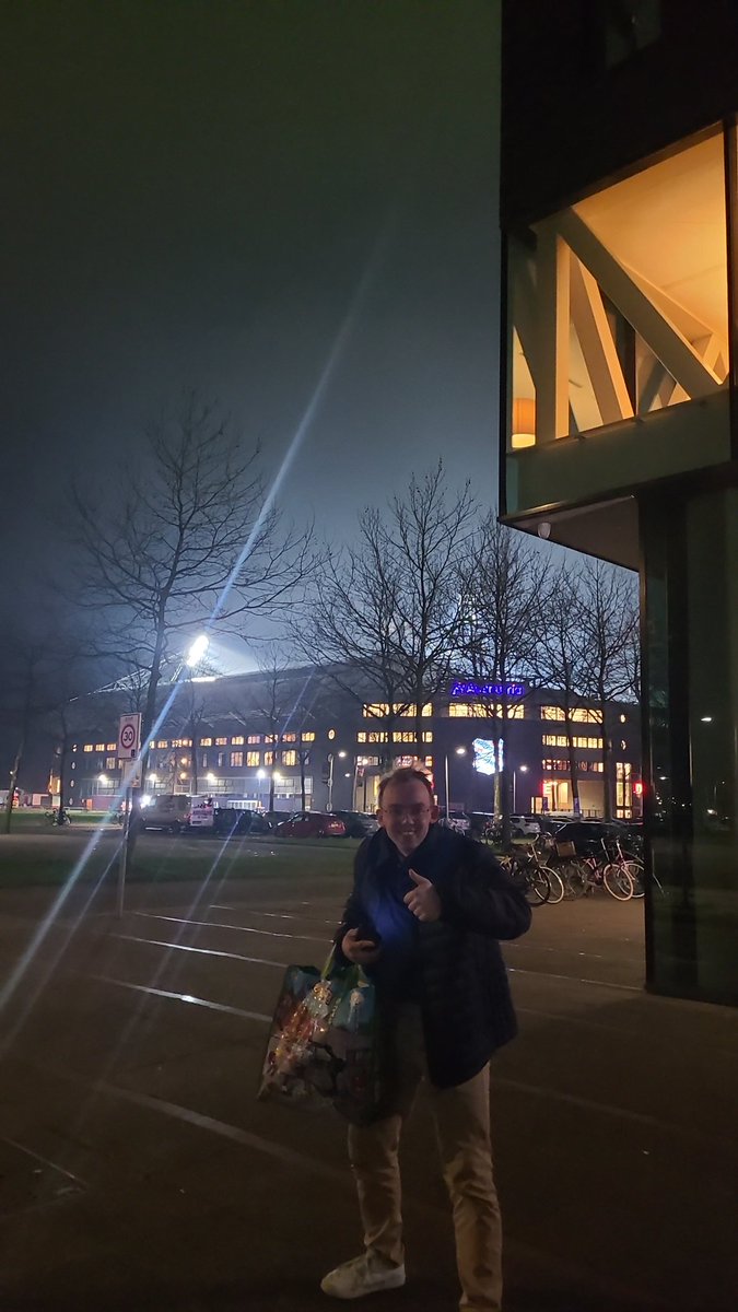 KoopsJaydey's tweet photo. Vandaag een dubieus gelijkspel in Heerenveen. Scheids had wat teveel Danny Makkelie gekeken en was van abonimabel niveau. Wel weer twee golazo's van onze topschutter. Hierbij willen wij de dames van Oranje🟠🟠 succes wensen. #huphollandhup #Gerbencookedagain #neddui https://t.co/ReHupZtEiY