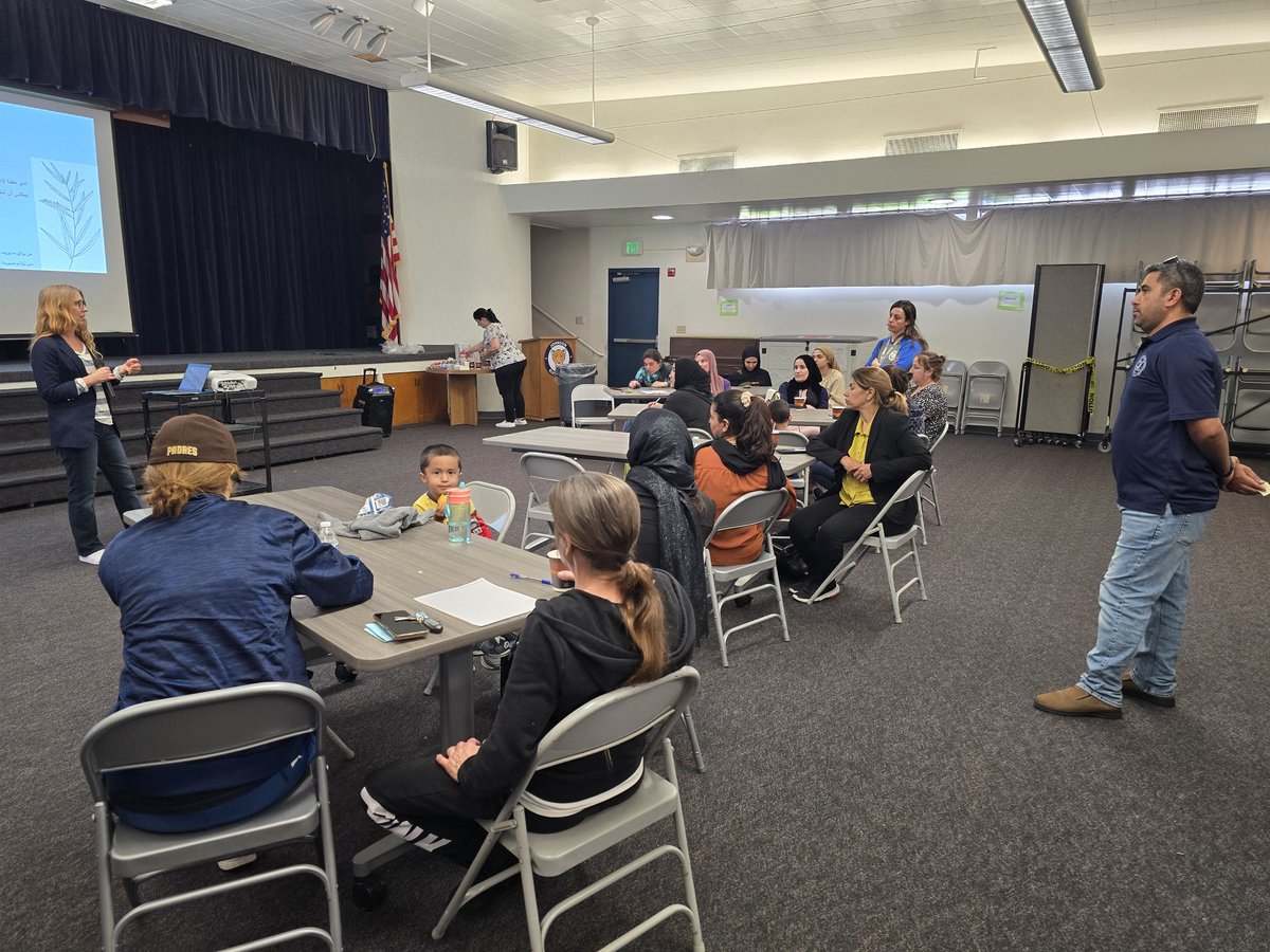 glover_do's tweet photo. At Johnson Elementary workshop for parents about Emotional Fluency. Thank parents! 🫶🙏 @FraidoonHashemi https://t.co/hRwM36r1rz