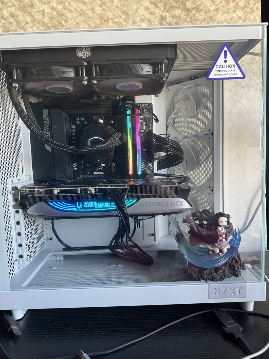 Lista la nae. Full pinturillo