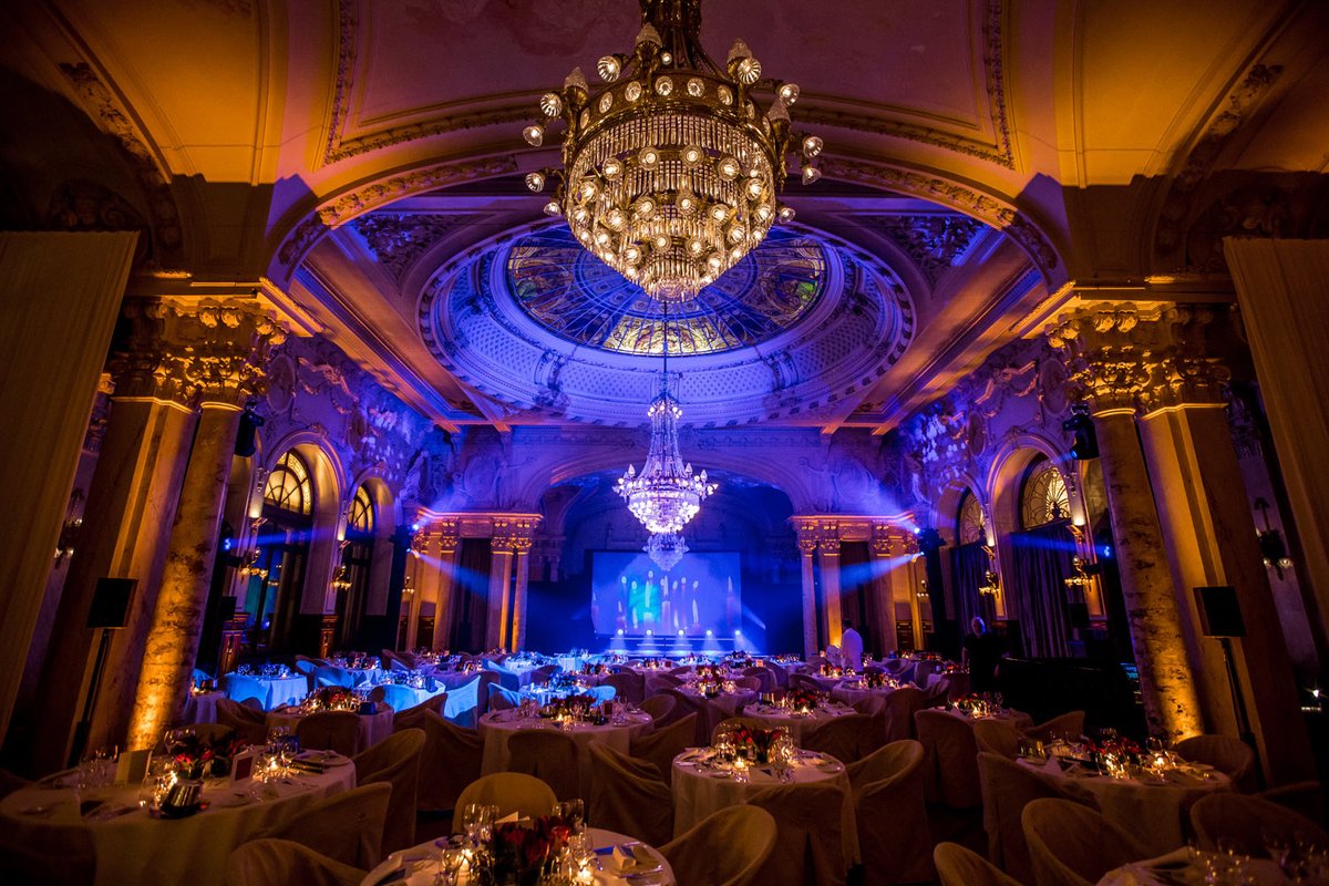 HostsGlobal's tweet photo. Why go ordinary when you can go extraordinary?  We believe in decor as vibrant as our ideas &amp; as unique as our clients.

#TravelInStyle #EventDecorGoals #DiscoverHostsGlobal #HostsGlobal #LetUsBeYourHosts #Eventpros #MeetingPros #MicePro #EventPlanners #EventDesign #DiscoverHosts https://t.co/6kUfnZ6Epa