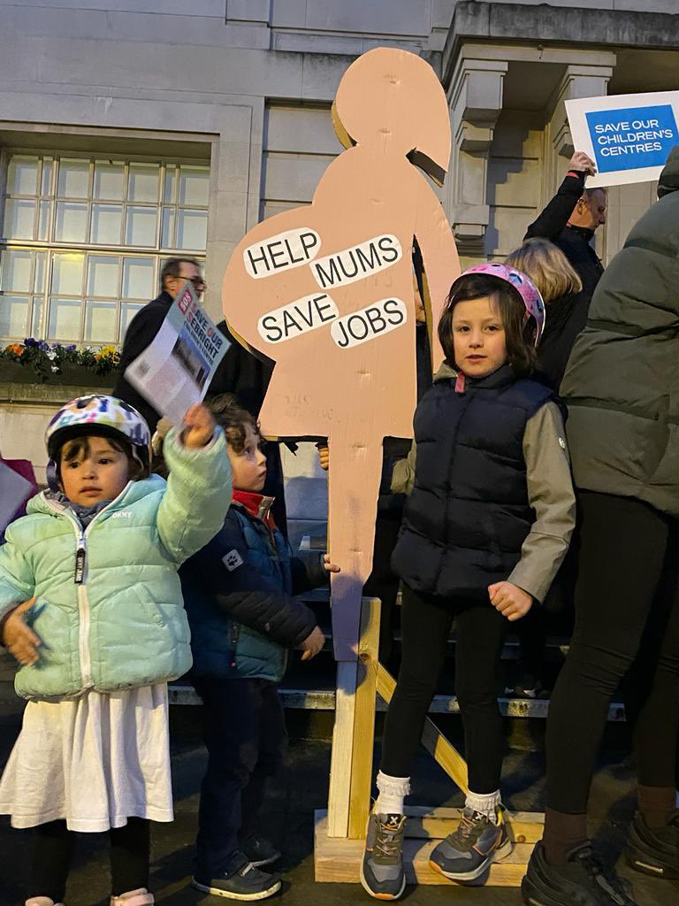 Save_Fernbank's tweet photo. An absolutely amazing turnout for our demo to call on @carowoodley @mayorofhackney @hackneycouncil to stop the proposed closures of #Hackney’s Children’s Centres! We came together as a community to say  SAVE OUR CHILDREN’S CENTRES! We are not giving up without a fight! https://t.co/UPHewkRcuh