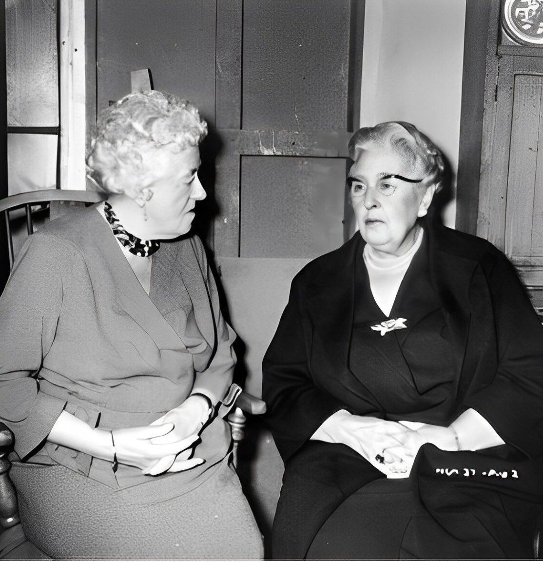 These legends though …
#MargaretRutherford #AgathaChristie
#QueensOfCrime 👀🔎🕵️‍♀️🕵️‍♀️