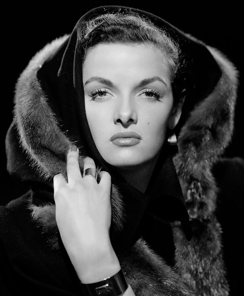 Dear_Grateful1's tweet photo. Jane Russell. https://t.co/jRCDWuOBbr