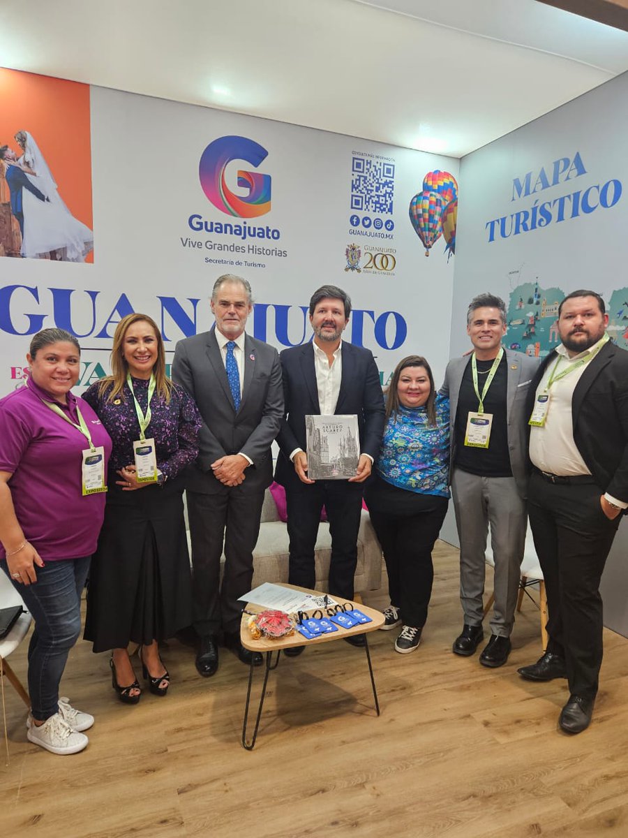 turismogobgente's tweet photo. #Entérate ✈️
La #SECTURGTO, touroperadores, destinos y hoteleros muestran todo el potencial y la diversidad turística que tienen para el mercado colombiano 🤝 en la Vitrina Turística @AnatoNacional.
Sigue leyendo 🤝 https://t.co/TNFlg15FfI https://t.co/0KBHl7w5O5