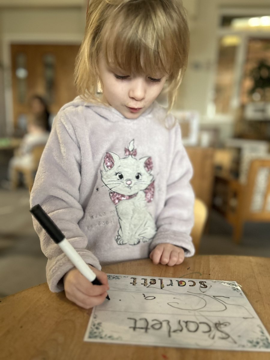 BG_FoxCubs's tweet photo. There is a great motivation for writing in Fox Cubs, we love practising our names using our name cards. #BGEYFS #BGWriting https://t.co/z2RBRTiqjn