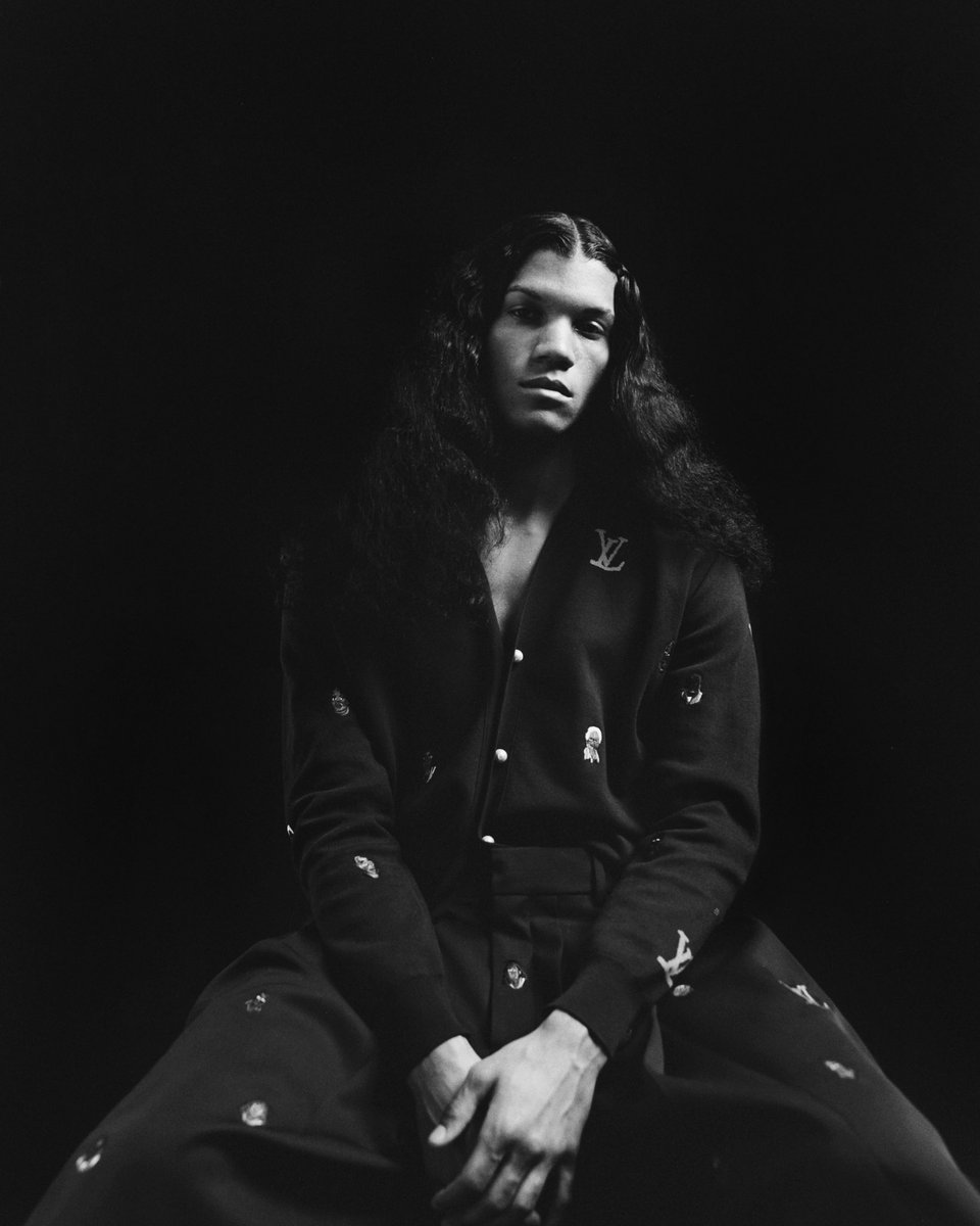LV Special shot for Haute Living 🤍

stylist: Anatolli 
set designer: Montana Pugh
groomer: Nigella Miller
lighting: Andrew Espinal