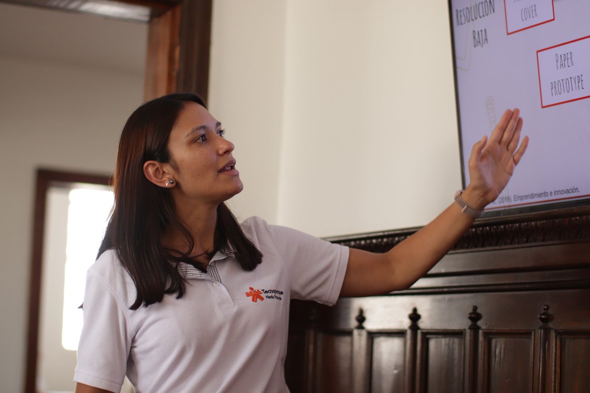 ECoSCTeI's tweet photo. 👨🏻‍🏫Realizamos jornadas taller con diferentes emprendedores del Cauca, los cuales asistieron al evento gracias a la conexión e interacción continua del Proyecto ECoS-CTeİ y el SENA.📚🍃

📷 Nota: https://t.co/whMygr5ws6…

#ECoSCTeI
#CaucaRegióndeConocimiento
#TejiendoConfianza https://t.co/Gyyf8FktVq