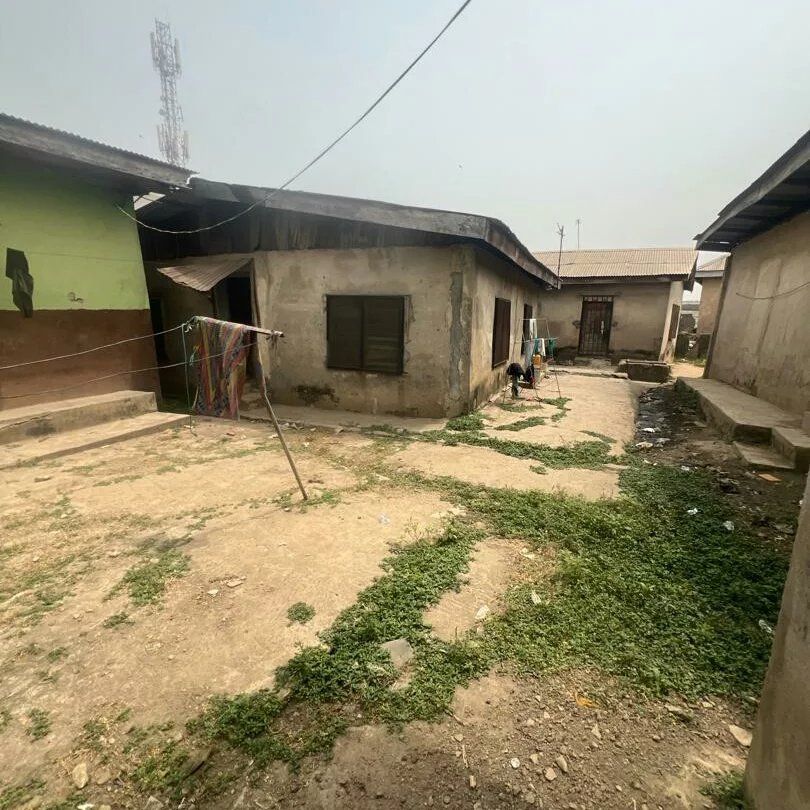 property_questn's tweet photo. DEMOLISH-ABLE BUNGALOW FOR SALE!!!

LOCATION
- ALAPERE, KETU,        LAGOS

DESCRIPTION 
- Multi rooms bungalow 

 SIZE 
- 1,089 Sqmtrs 

DOCUMENT 
- SURVEY

N45M 

For more information
Call/Whatsapp: 090 3339 3000

https://t.co/p0BySkcQyu 

#lekkihomes #entrepreneur #lagosnigeria #nigeriansabroad #ajah #lekkilandlords #chevron #beachland #lekkilands #abrahamadesanya #vgc #lekkibusiness #islandinvestor #lekkiluxuryhome #beachfront #luxurv #aceofarinrealtor #realtor #abuja #ajahofficespace #investment #nigeria #realestateinvestor #development #investors #m #ikoyiclub #property #homebuyers #buylandinlagos
#lekkihomes #entrepreneur #lagosnigeria #nigeriansabroad #ajah #lekkilandlords #chevron #beachland #lekkilands  #investment #nigeria #realestateinvestor #development #investors #m #ikoyiclub #property #homebuyers #buylandinlagos
