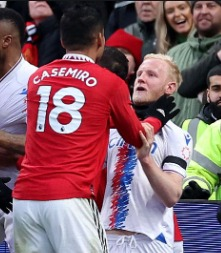 tominyorks's tweet photo. Nice and consistent. Red card for one, not even a booking or talking to for the other https://t.co/v48fjM2hZ8