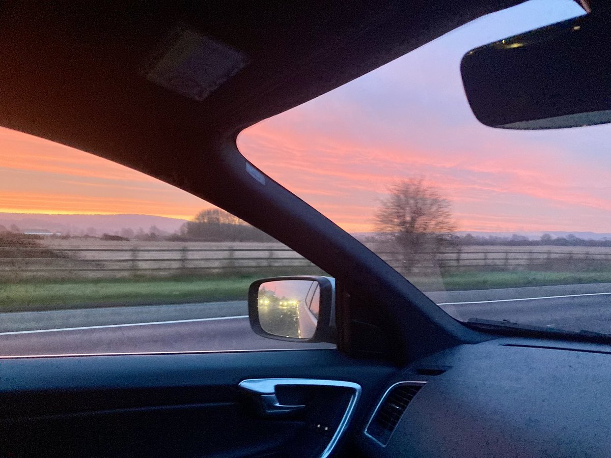 Amazing sunrise on my way to Dorset yesterday to visit Raina <a href="/Agincare/">Raina Summerson (Agincare) 💚</a> and her team. Had a fantastic day in Portland learning more about what the future holds for this great provider.