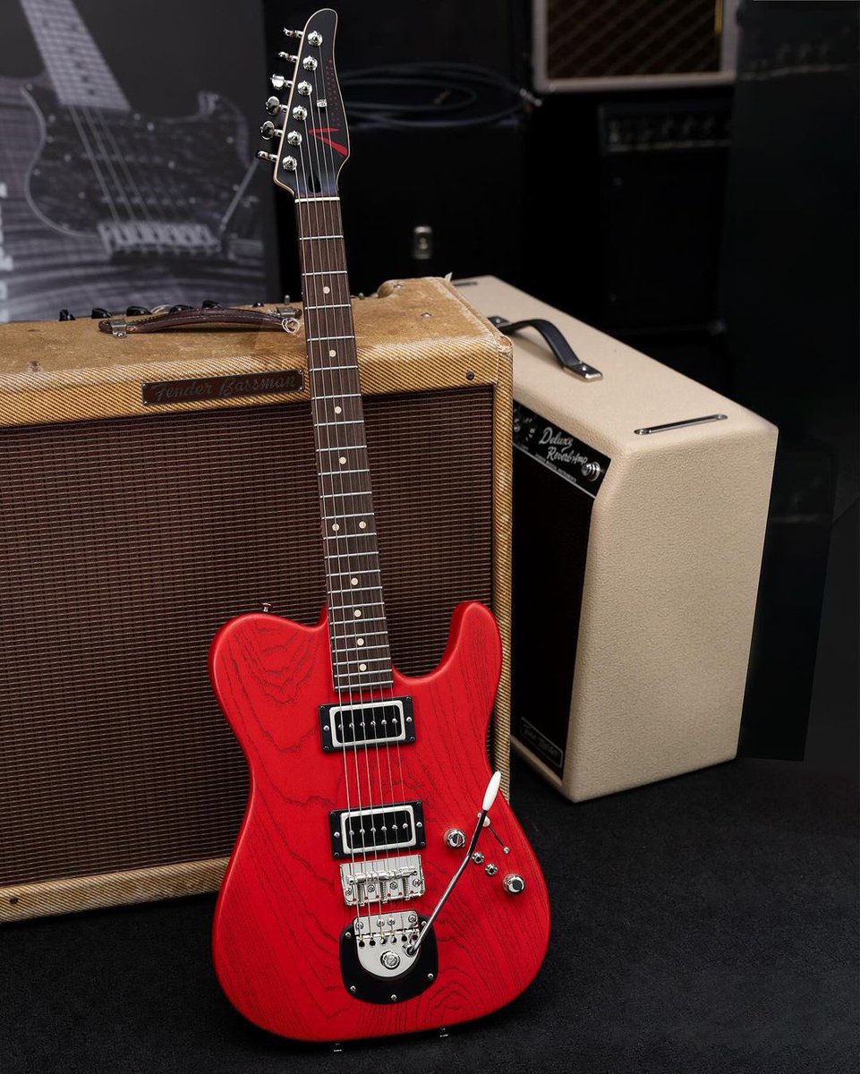 JES1988's tweet image. 【Tom Anderson Pro Am T 】 Ferrari Red - Satin Organic Grain Style - Black Grain Shadowing。正確なトレモロは、J-Trem ブリッジとテールピース。

andersonguitarworks.com 

#tomandersonguitars #proamt #jesinternational